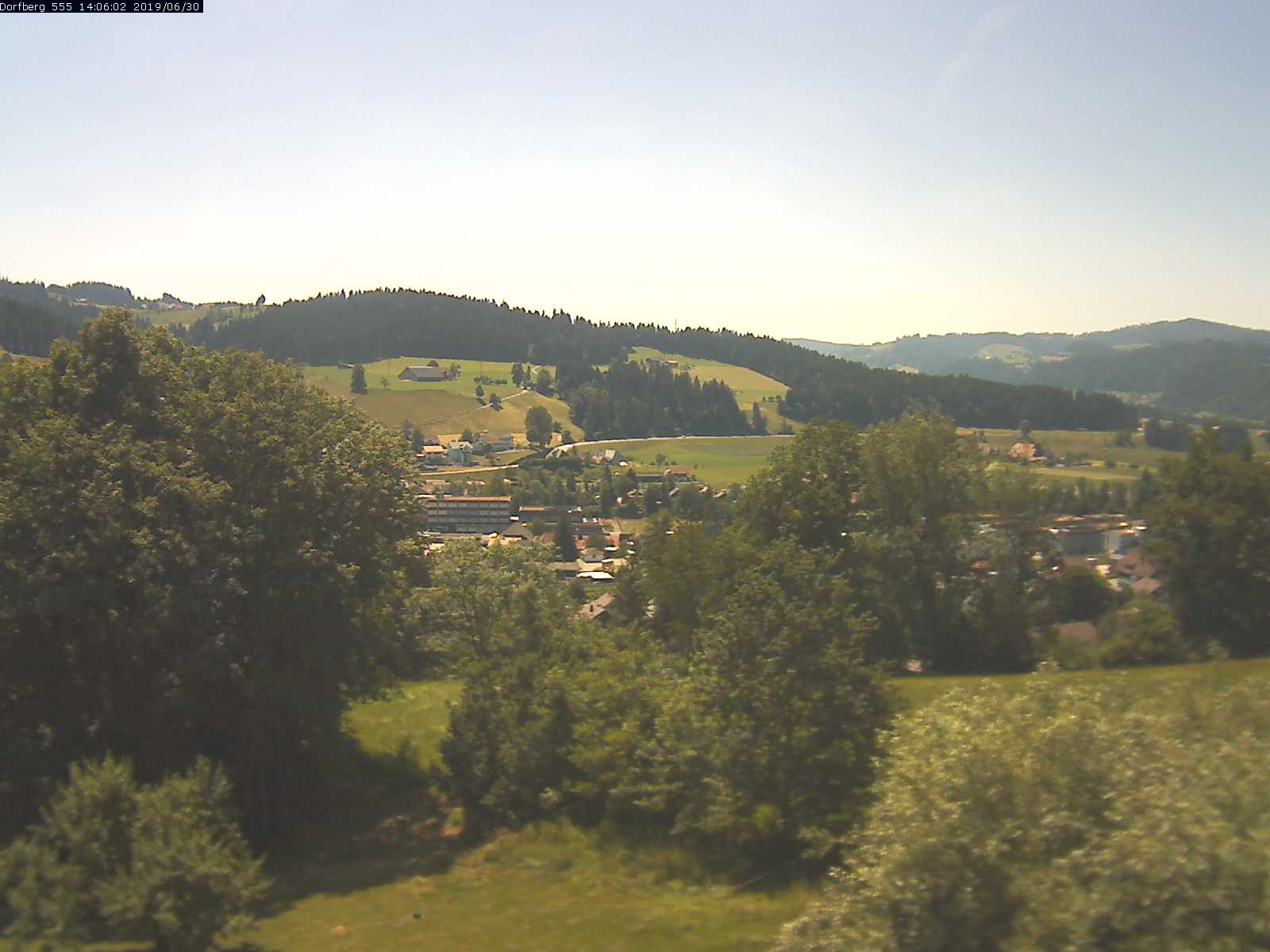 Webcam-Bild: Aussicht vom Dorfberg in Langnau 20190630-140601