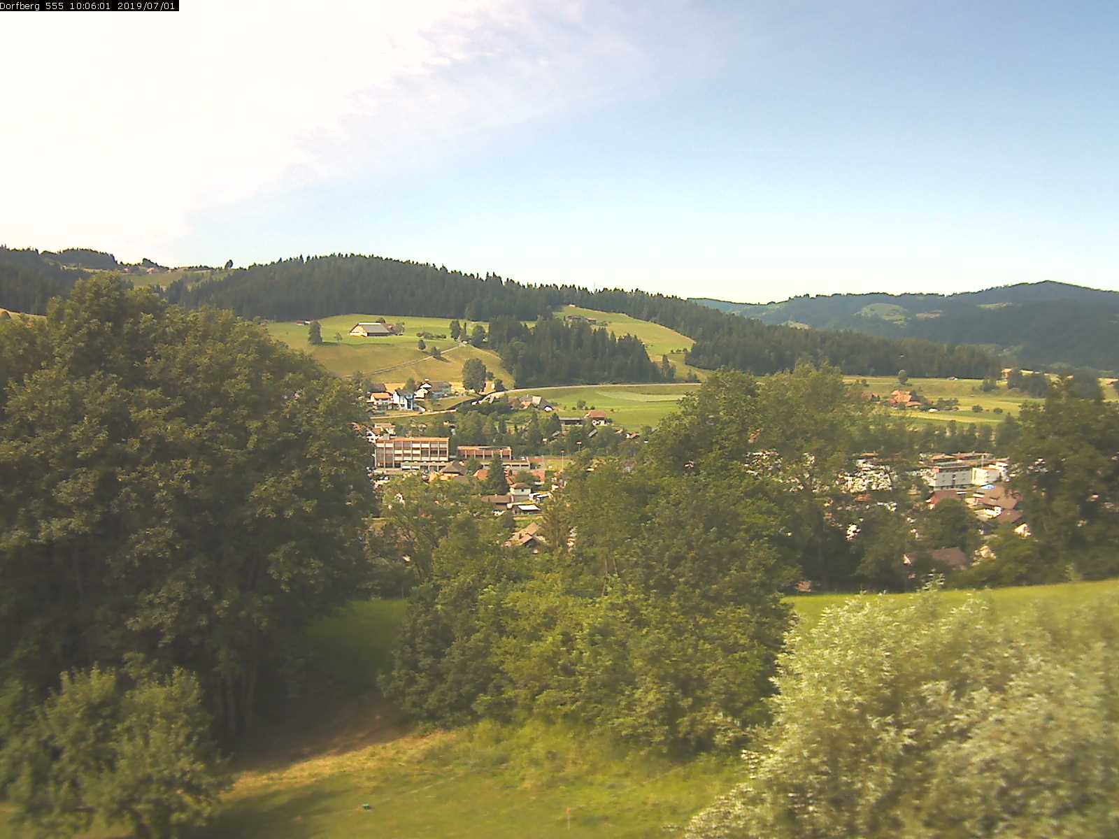 Webcam-Bild: Aussicht vom Dorfberg in Langnau 20190701-100601
