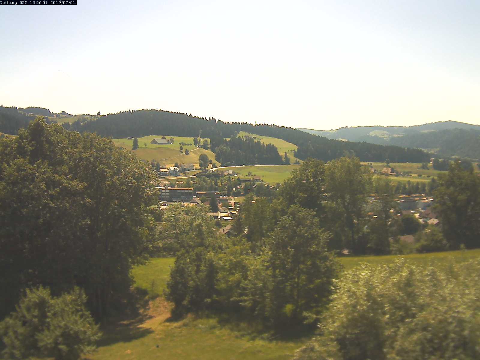 Webcam-Bild: Aussicht vom Dorfberg in Langnau 20190701-150601