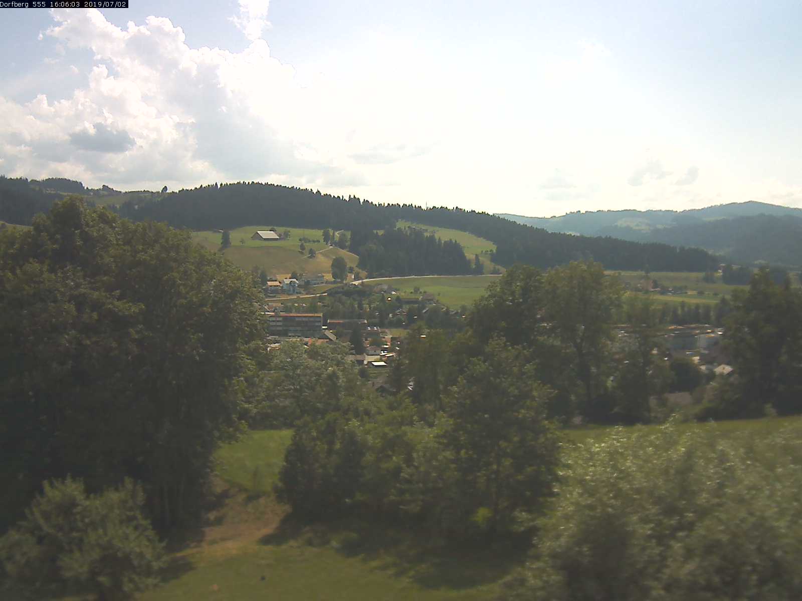 Webcam-Bild: Aussicht vom Dorfberg in Langnau 20190702-160601