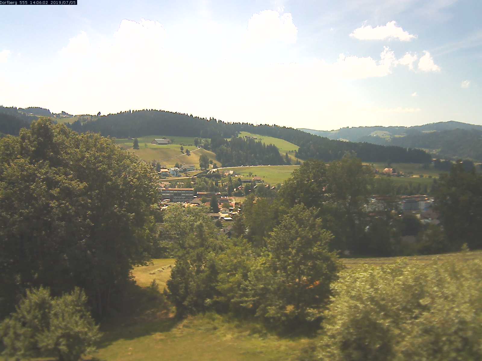 Webcam-Bild: Aussicht vom Dorfberg in Langnau 20190705-140601