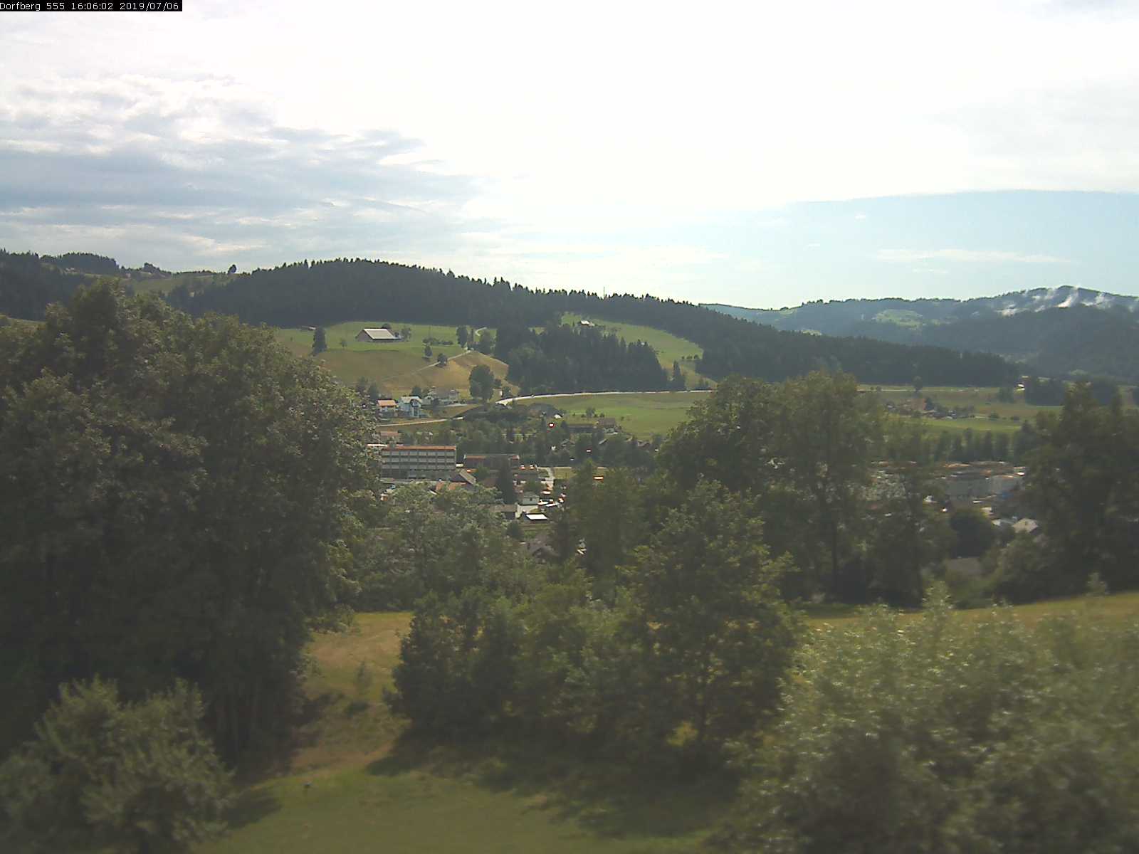 Webcam-Bild: Aussicht vom Dorfberg in Langnau 20190706-160601