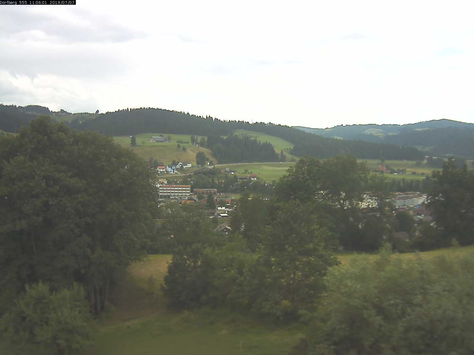 Webcam-Bild: Aussicht vom Dorfberg in Langnau 20190707-110601