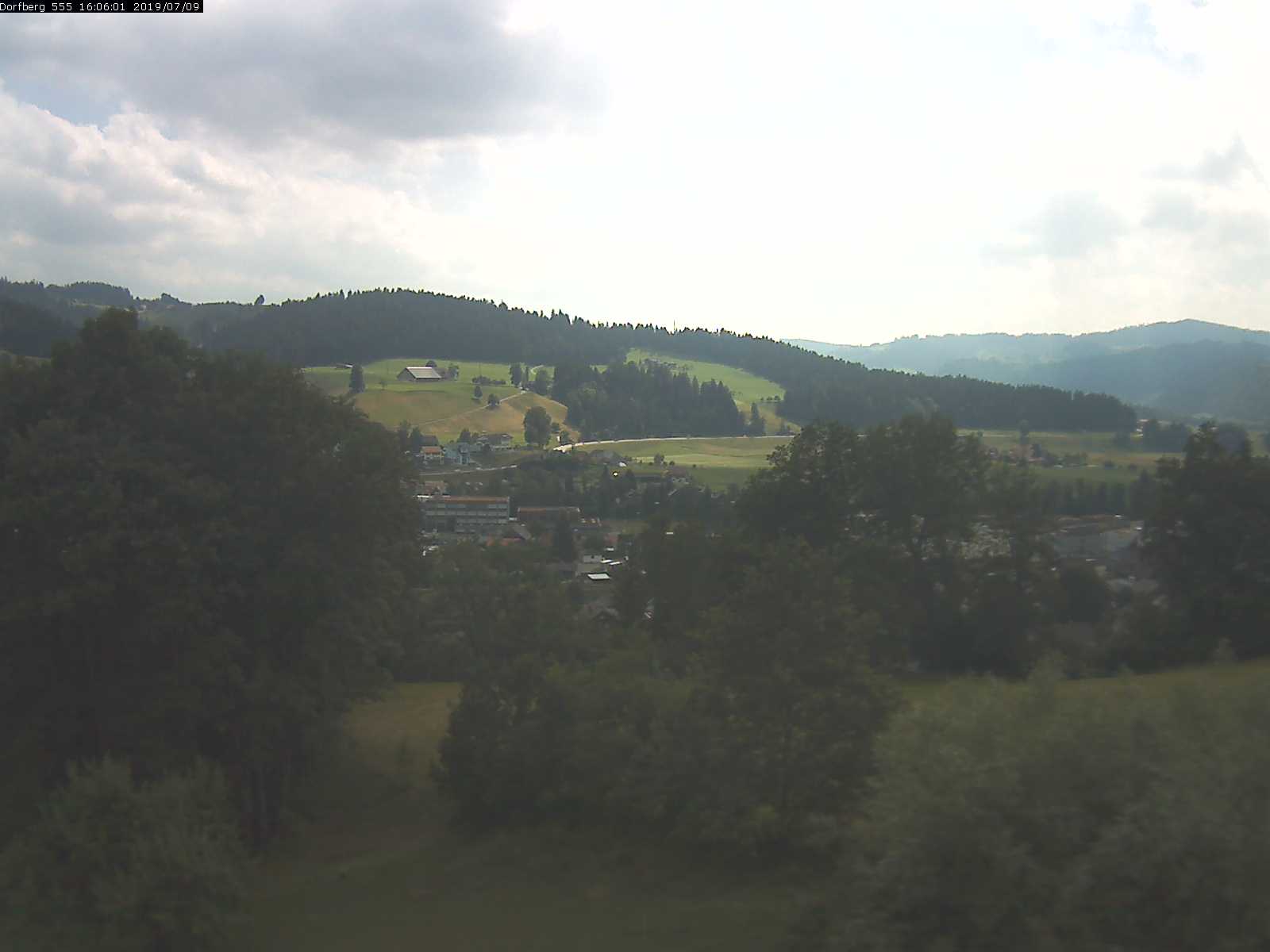 Webcam-Bild: Aussicht vom Dorfberg in Langnau 20190709-160601