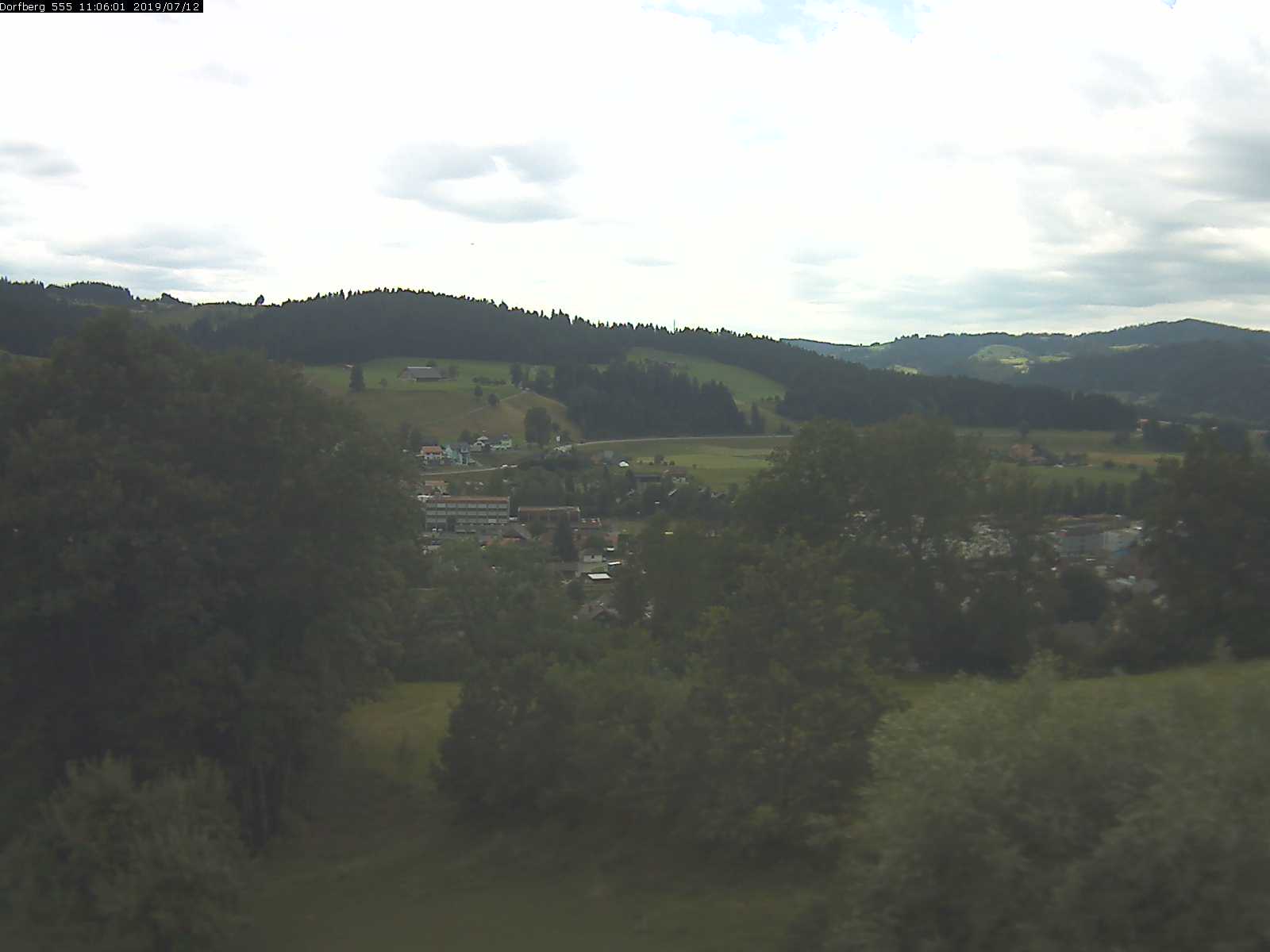 Webcam-Bild: Aussicht vom Dorfberg in Langnau 20190712-110601