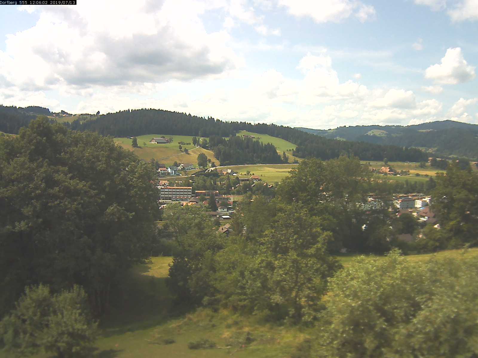 Webcam-Bild: Aussicht vom Dorfberg in Langnau 20190713-120601