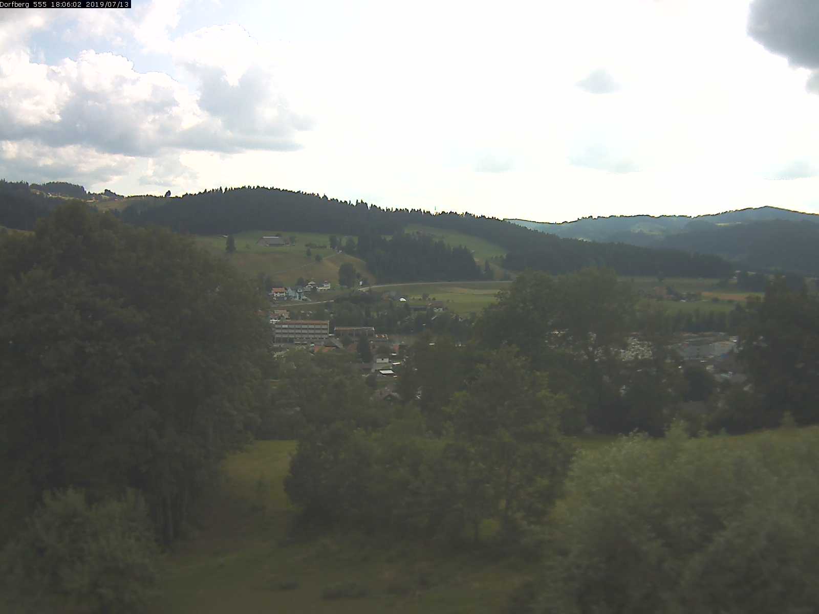 Webcam-Bild: Aussicht vom Dorfberg in Langnau 20190713-180601