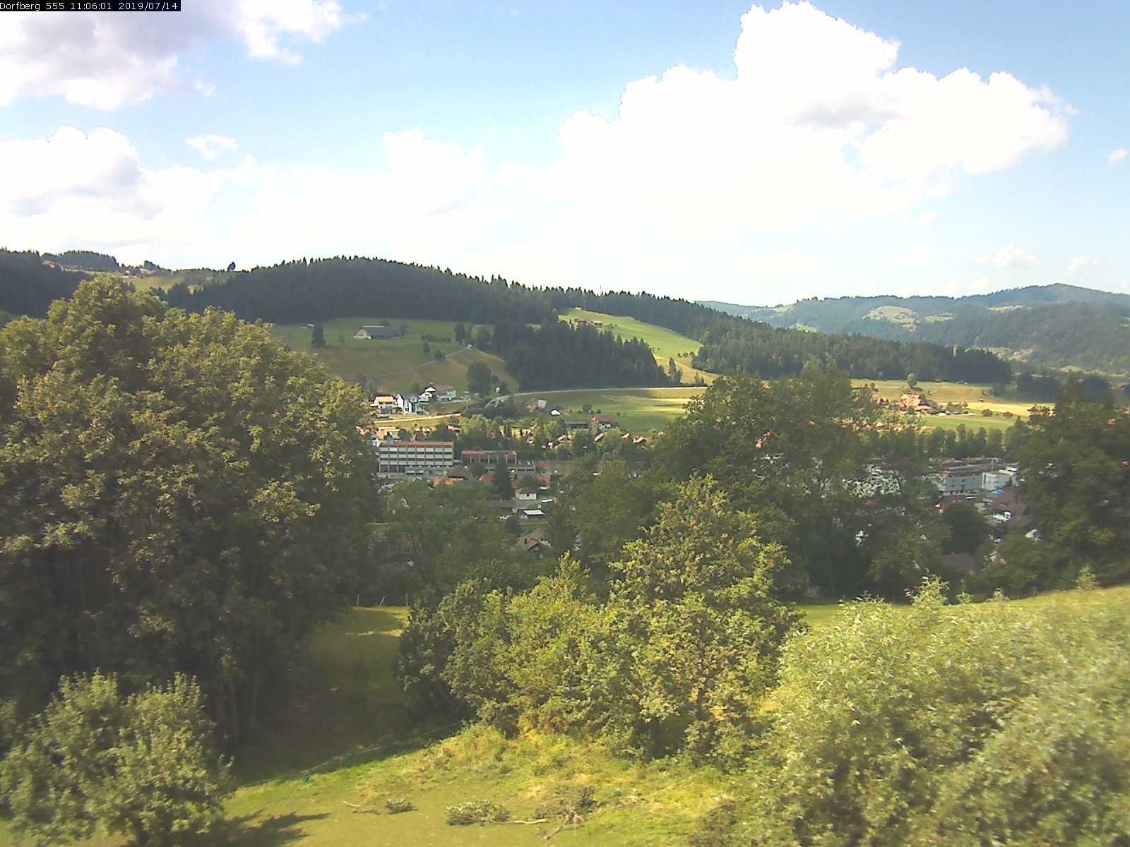 Webcam-Bild: Aussicht vom Dorfberg in Langnau 20190714-110601