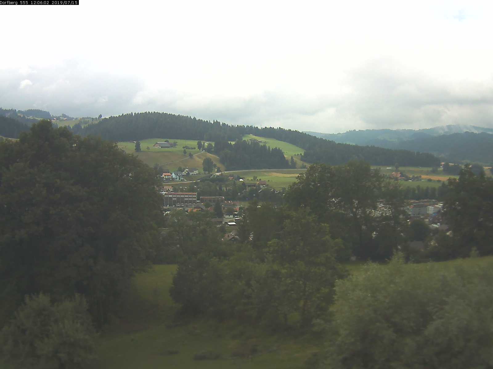 Webcam-Bild: Aussicht vom Dorfberg in Langnau 20190715-120602