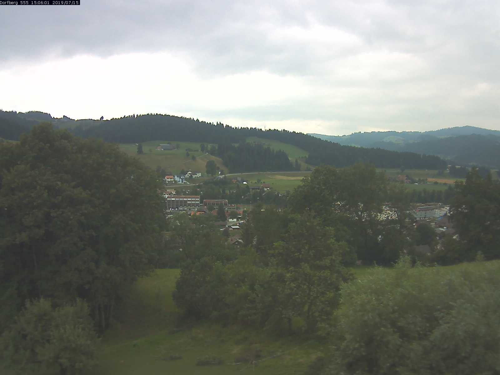 Webcam-Bild: Aussicht vom Dorfberg in Langnau 20190715-150601
