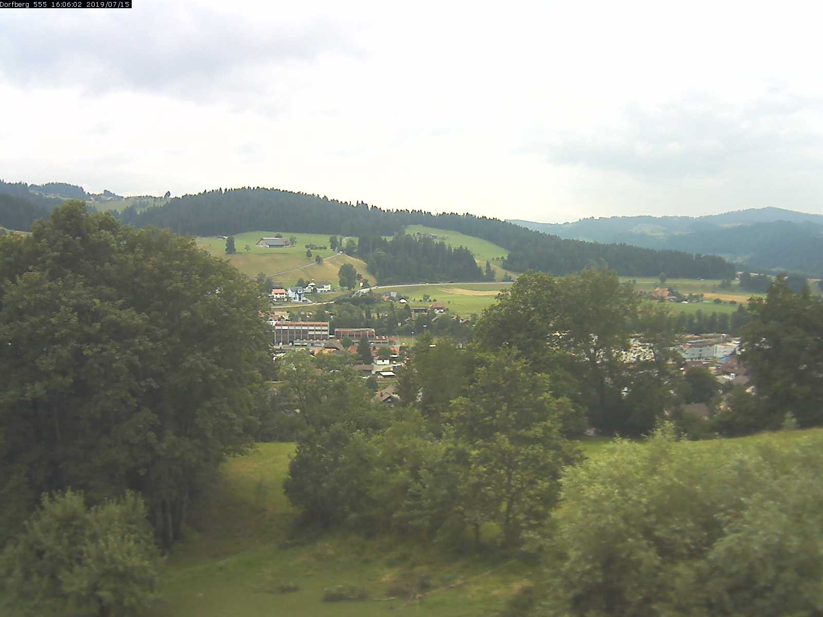 Webcam-Bild: Aussicht vom Dorfberg in Langnau 20190715-160601