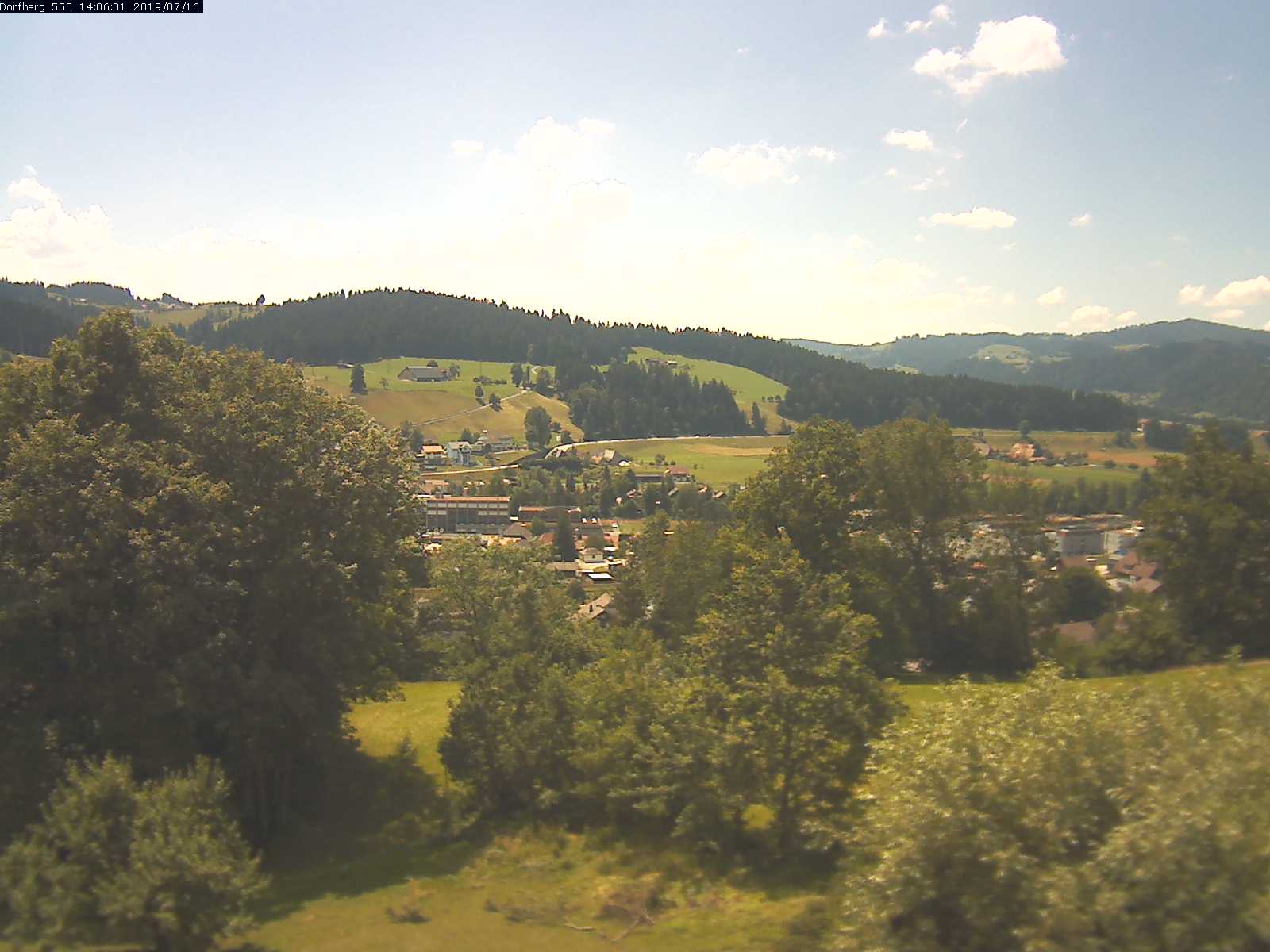 Webcam-Bild: Aussicht vom Dorfberg in Langnau 20190716-140601