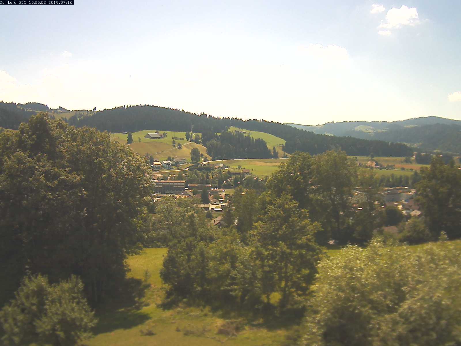 Webcam-Bild: Aussicht vom Dorfberg in Langnau 20190716-150601