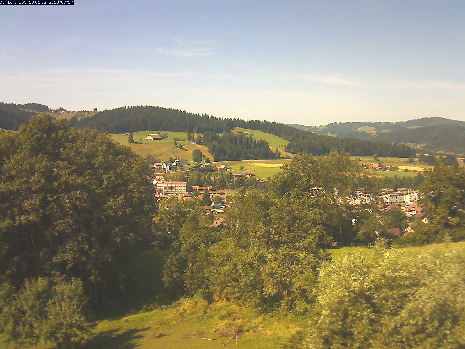 Webcam-Bild: Aussicht vom Dorfberg in Langnau 20190717-100601