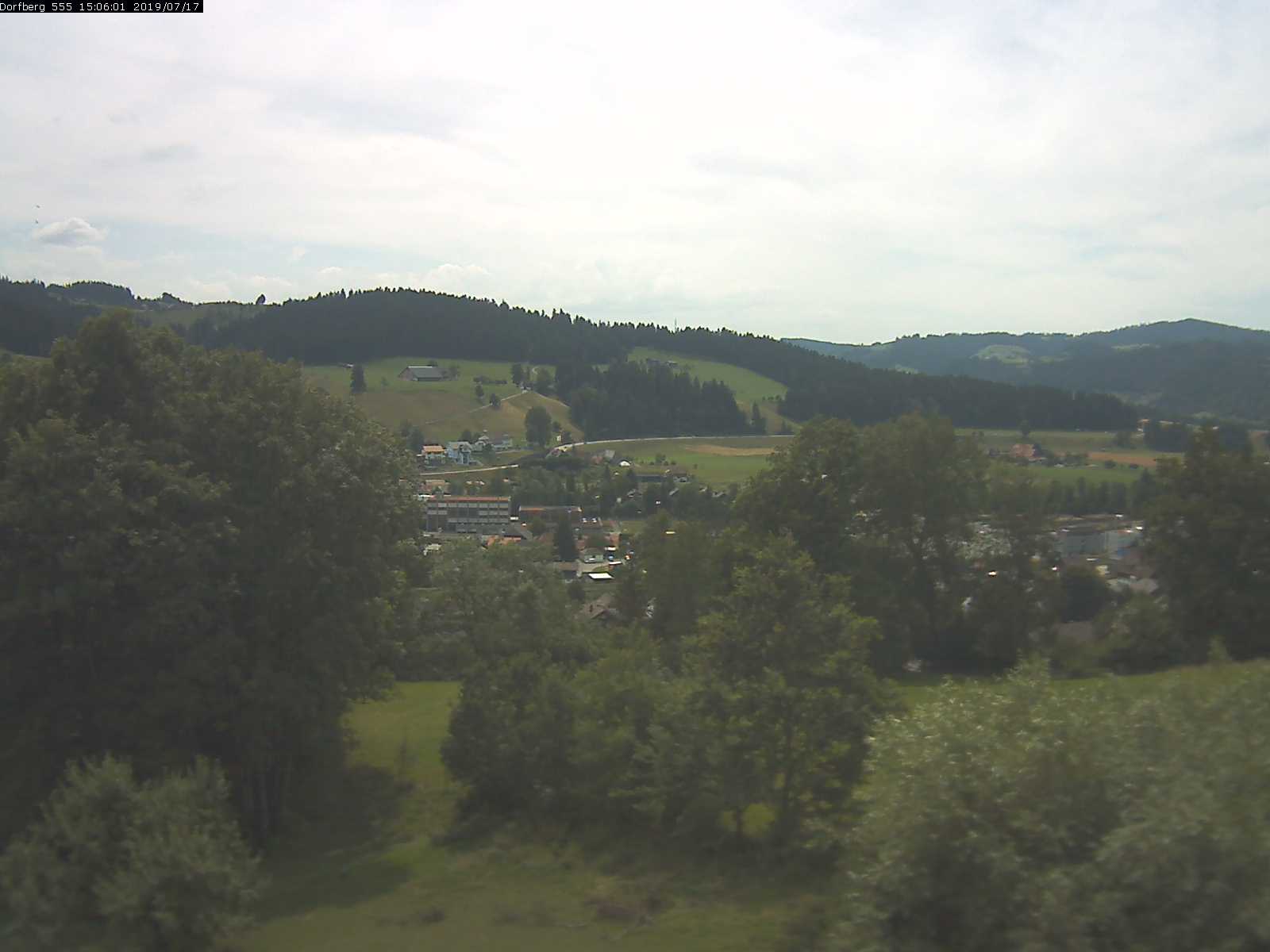 Webcam-Bild: Aussicht vom Dorfberg in Langnau 20190717-150601