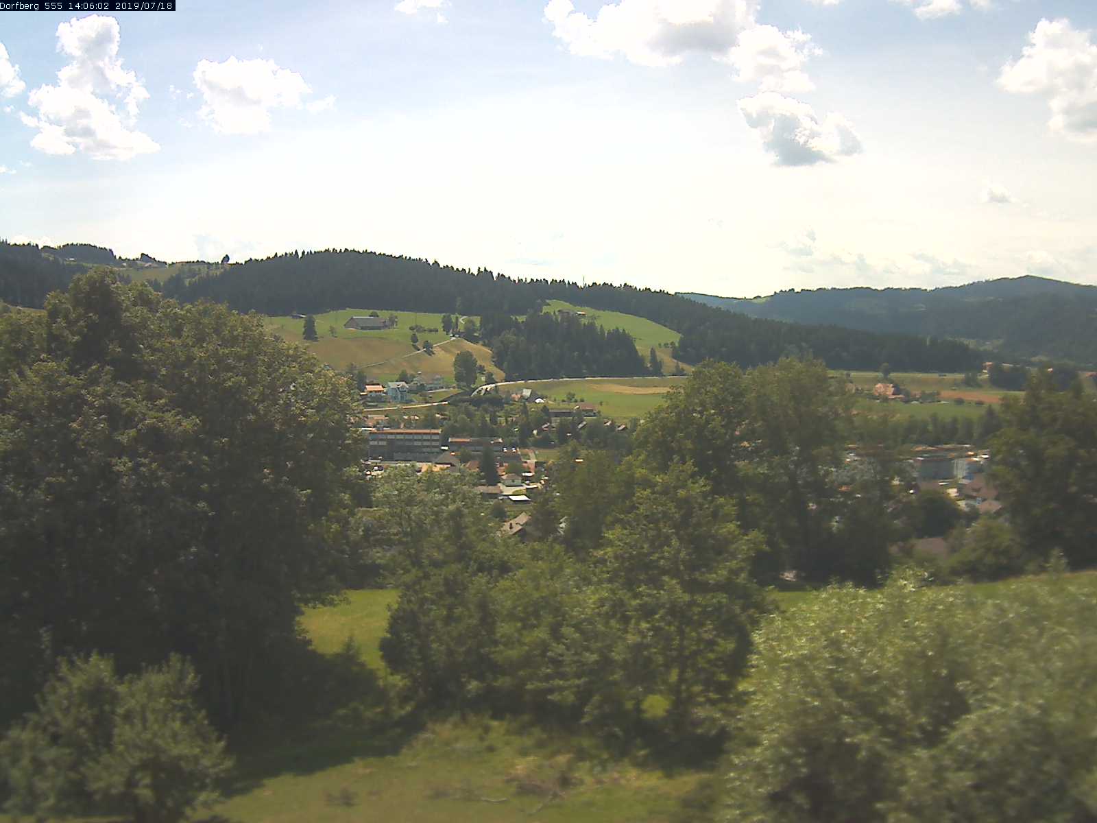 Webcam-Bild: Aussicht vom Dorfberg in Langnau 20190718-140601