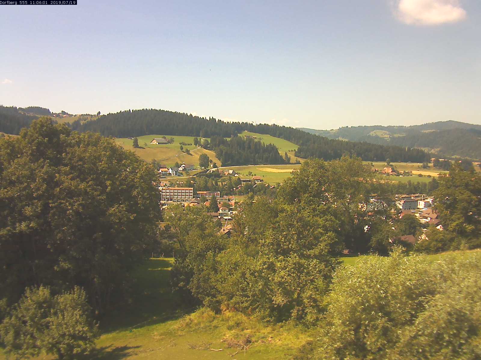 Webcam-Bild: Aussicht vom Dorfberg in Langnau 20190719-110601