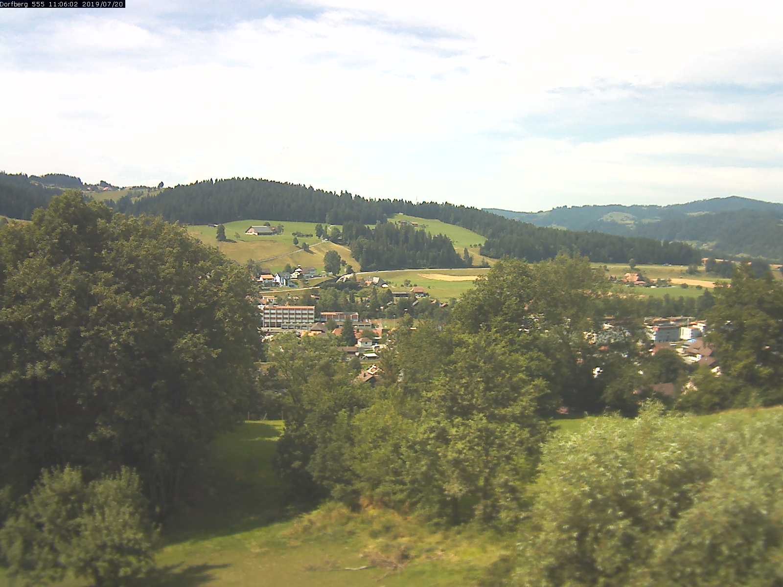Webcam-Bild: Aussicht vom Dorfberg in Langnau 20190720-110601