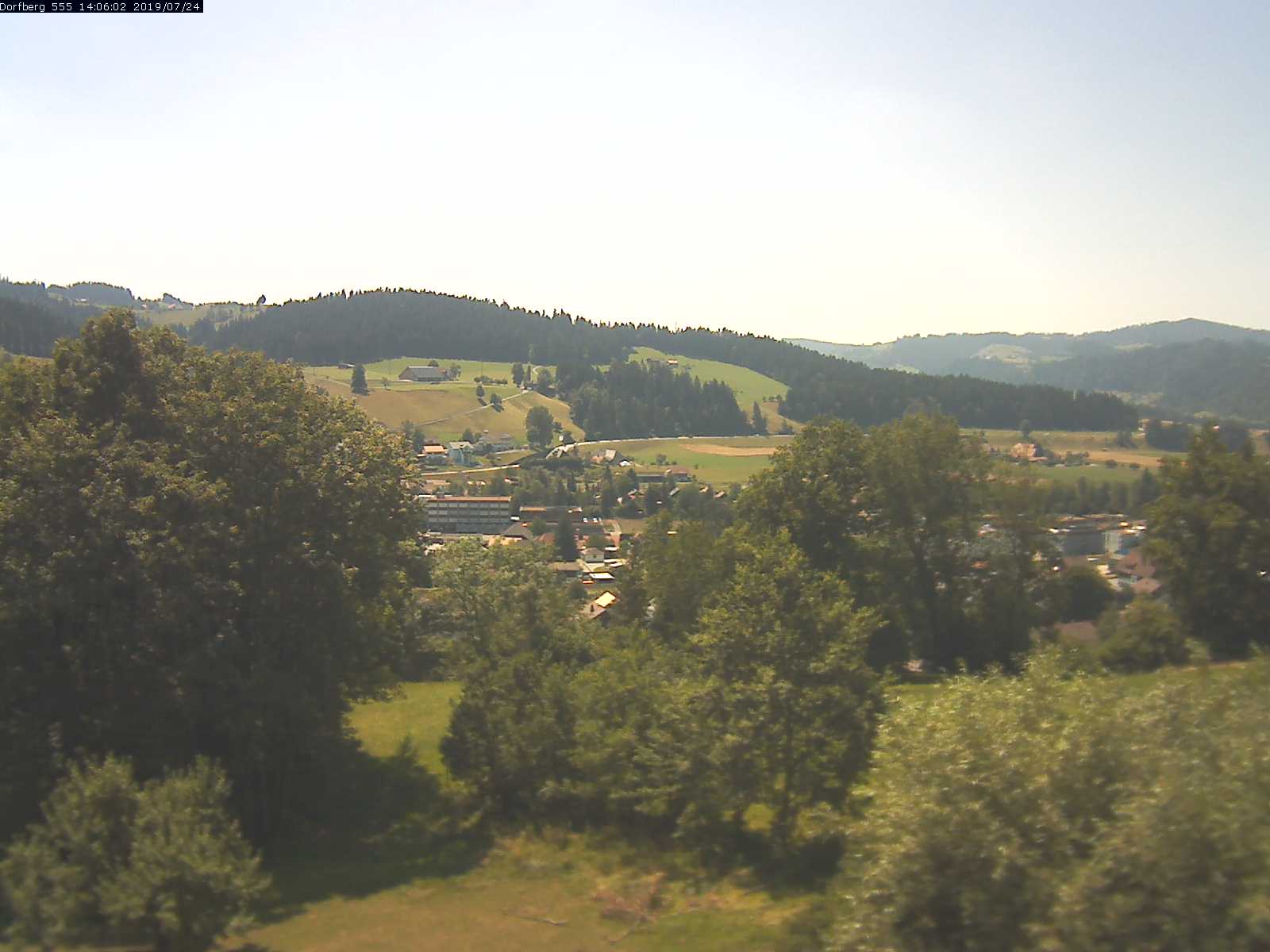 Webcam-Bild: Aussicht vom Dorfberg in Langnau 20190724-140601
