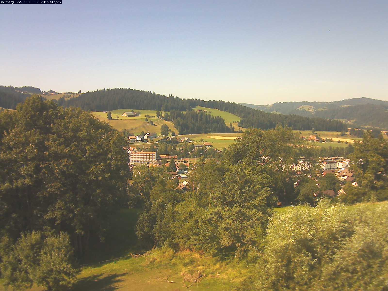Webcam-Bild: Aussicht vom Dorfberg in Langnau 20190725-100601