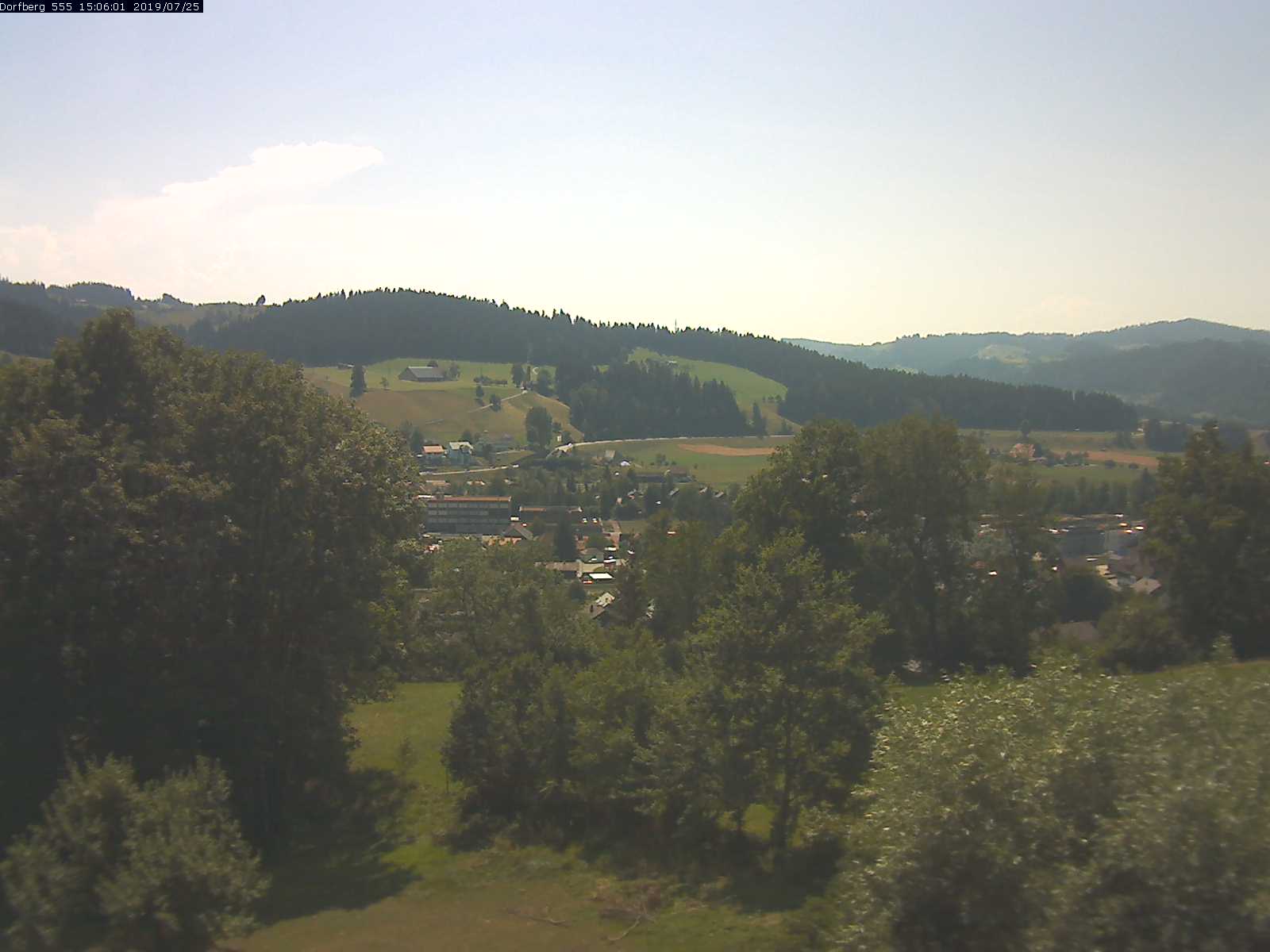 Webcam-Bild: Aussicht vom Dorfberg in Langnau 20190725-150601
