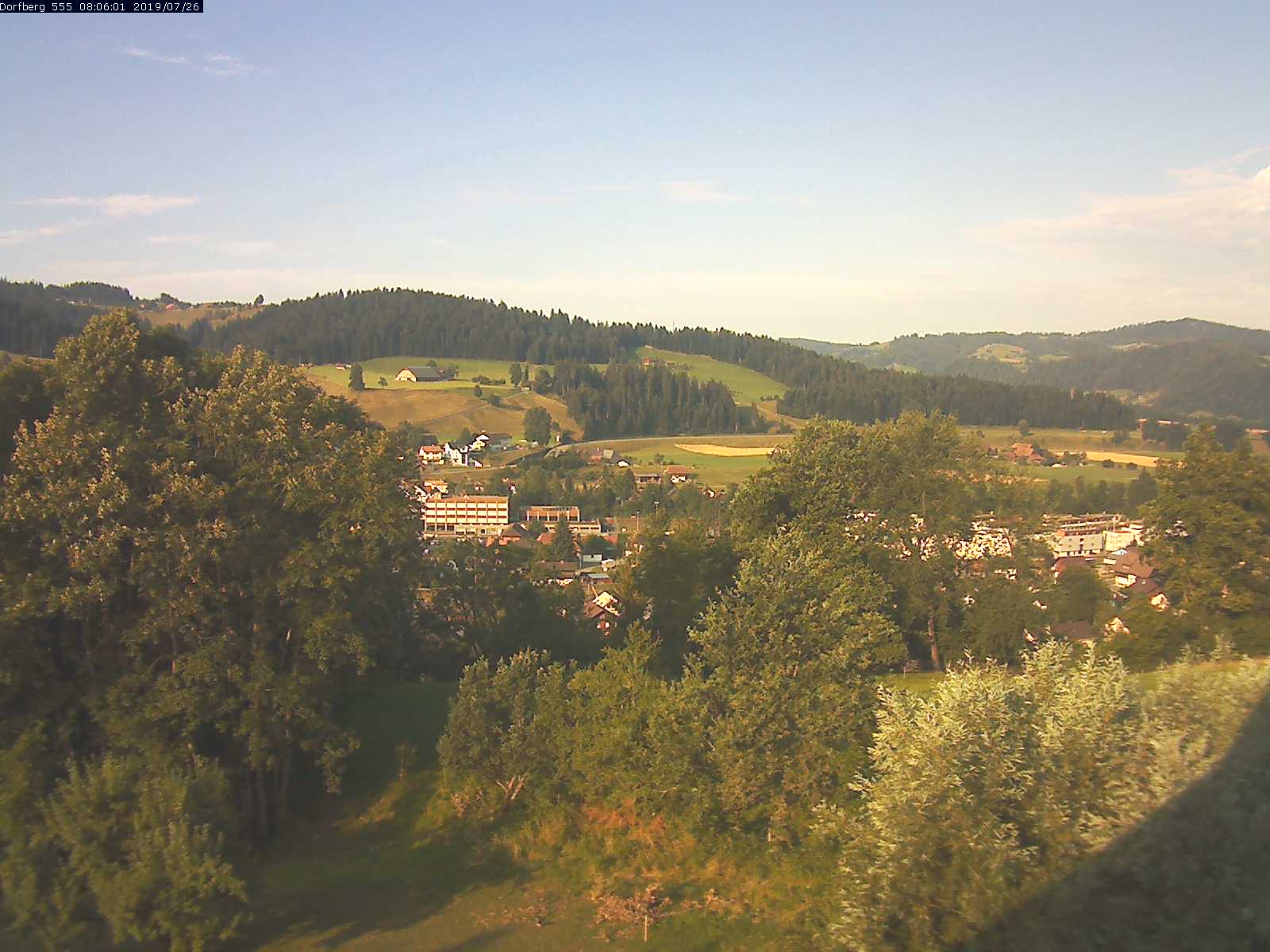 Webcam-Bild: Aussicht vom Dorfberg in Langnau 20190726-080601