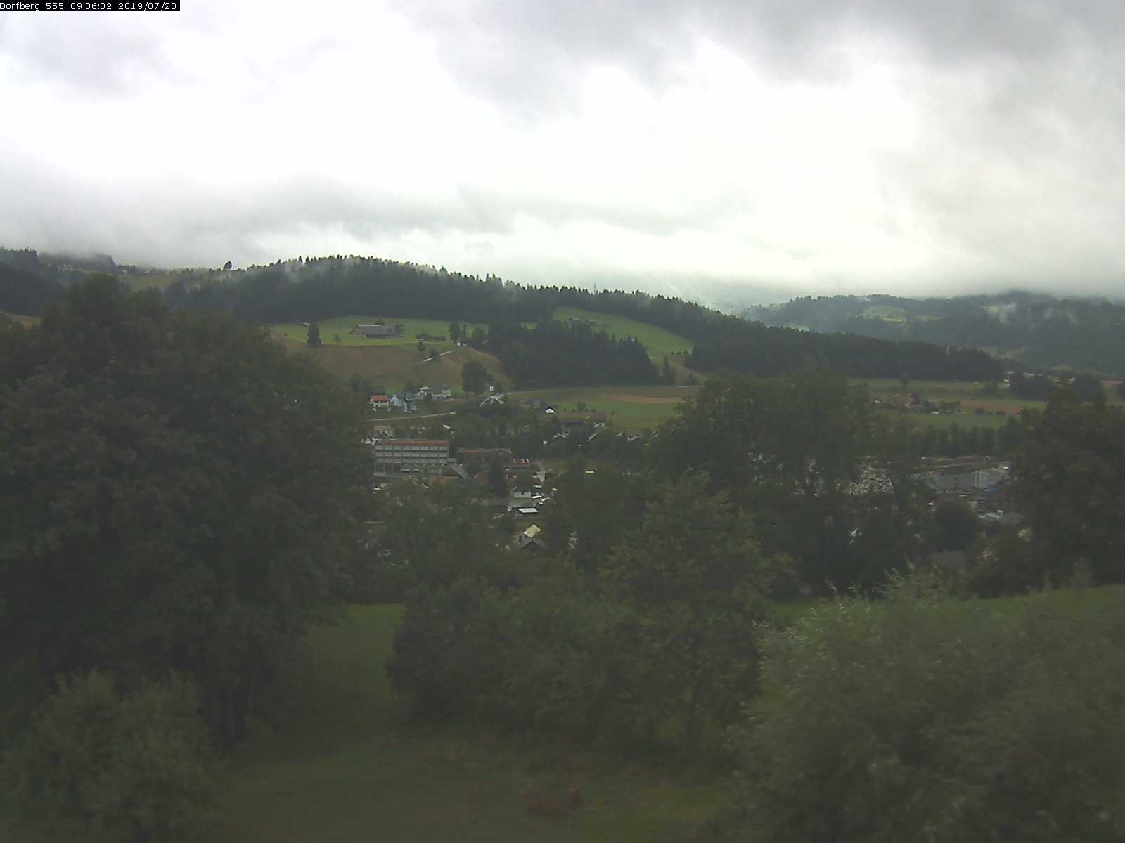 Webcam-Bild: Aussicht vom Dorfberg in Langnau 20190728-090601
