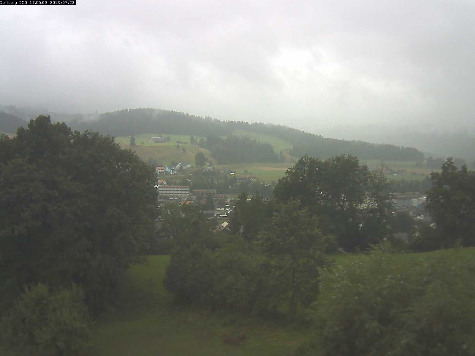 Webcam-Bild: Aussicht vom Dorfberg in Langnau 20190728-170601