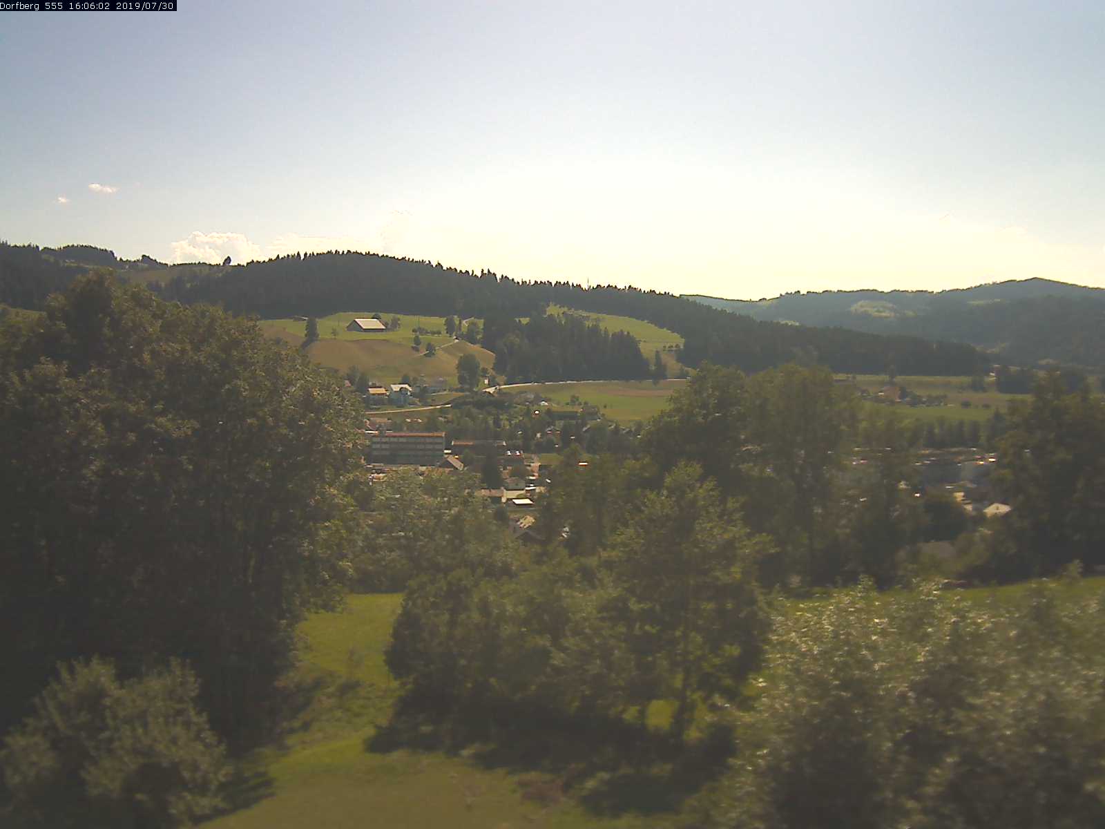 Webcam-Bild: Aussicht vom Dorfberg in Langnau 20190730-160601
