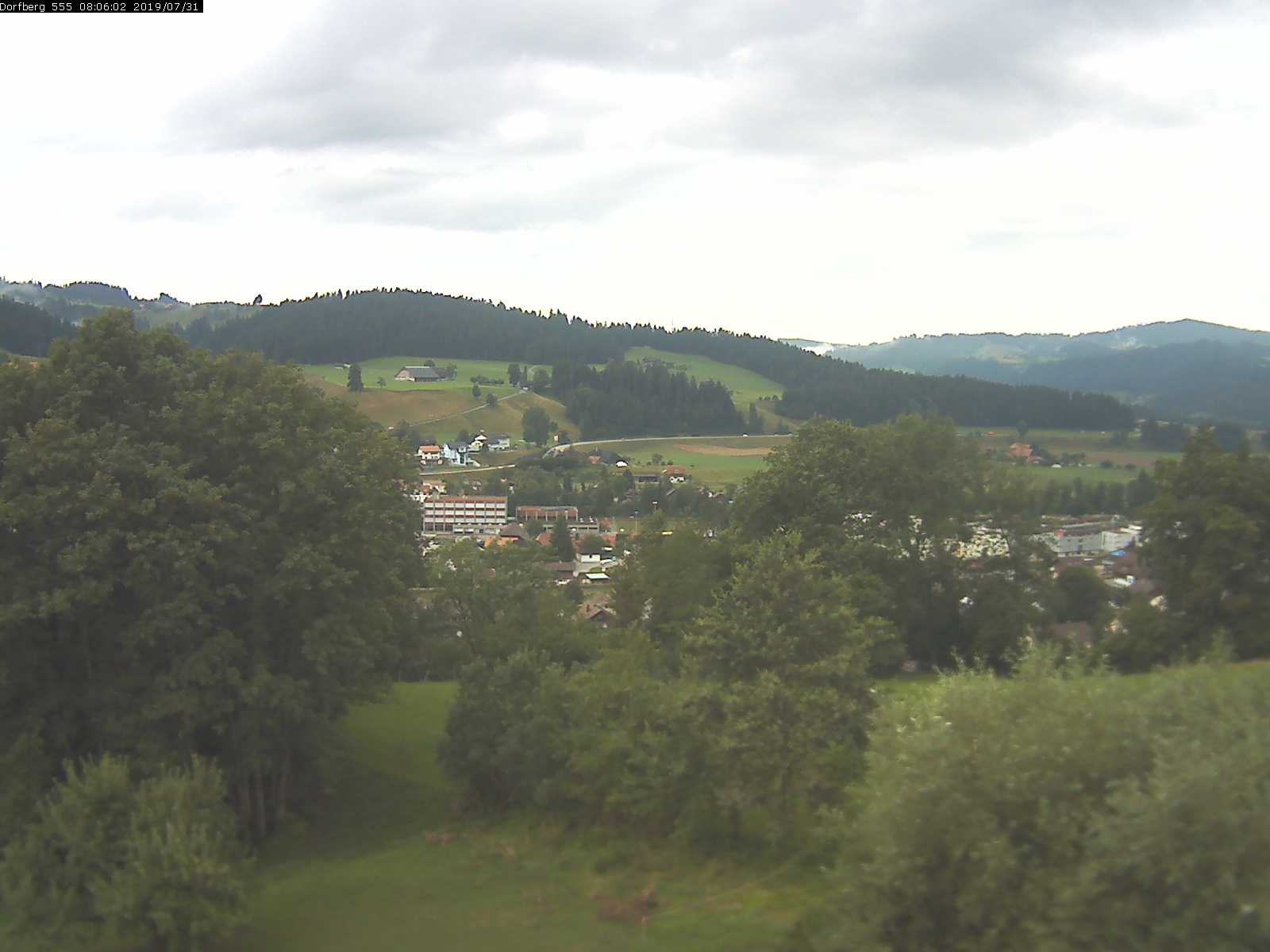 Webcam-Bild: Aussicht vom Dorfberg in Langnau 20190731-080601