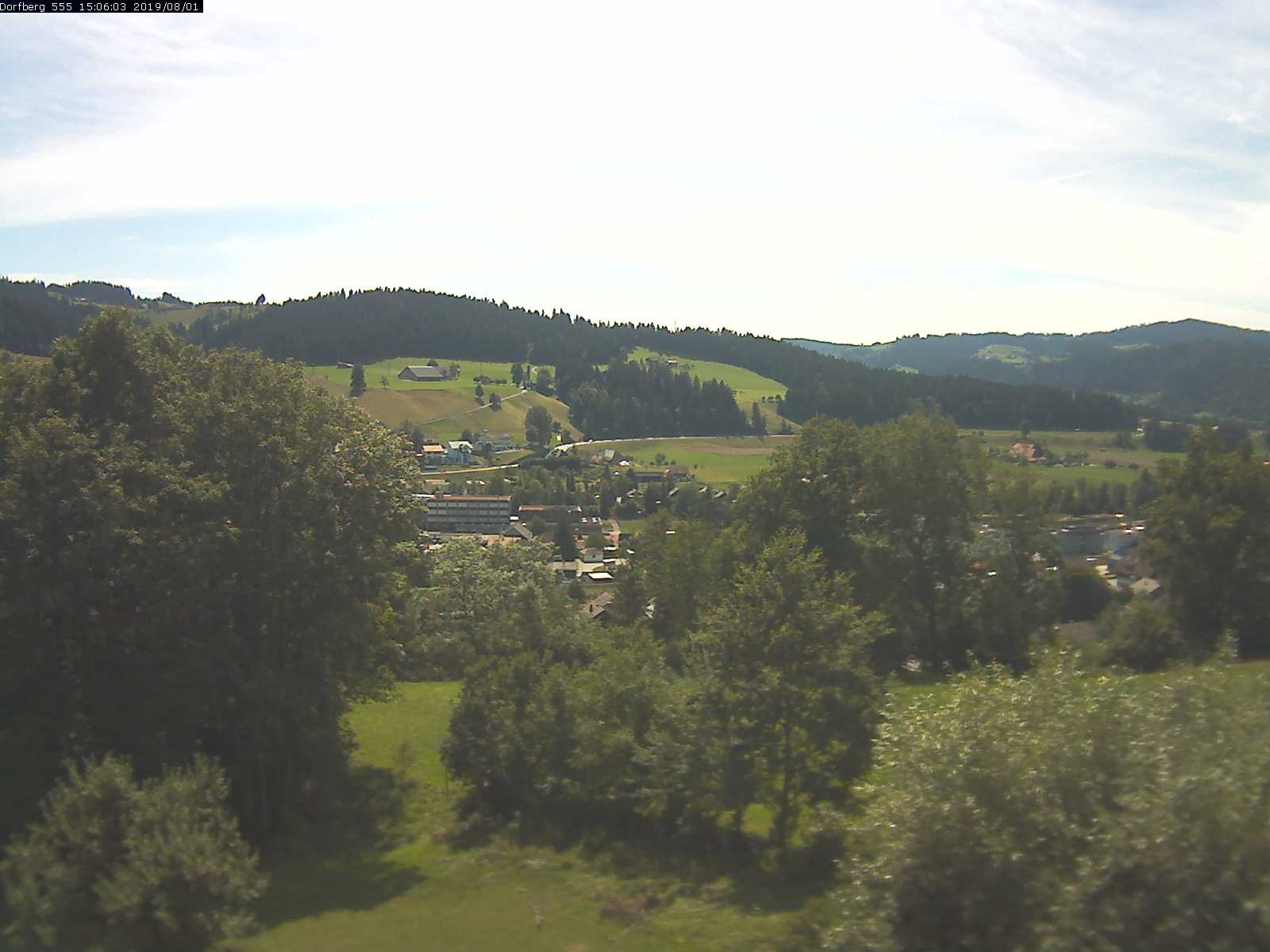 Webcam-Bild: Aussicht vom Dorfberg in Langnau 20190801-150601