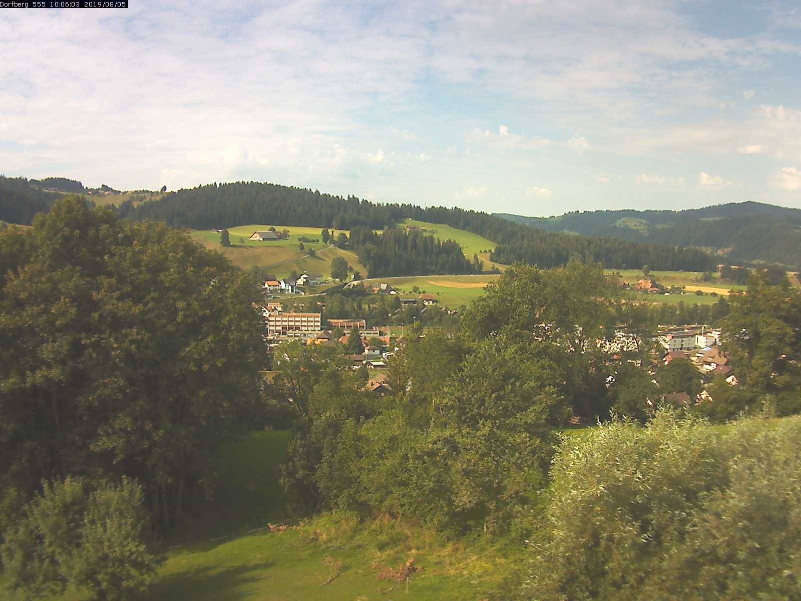 Webcam-Bild: Aussicht vom Dorfberg in Langnau 20190805-100601