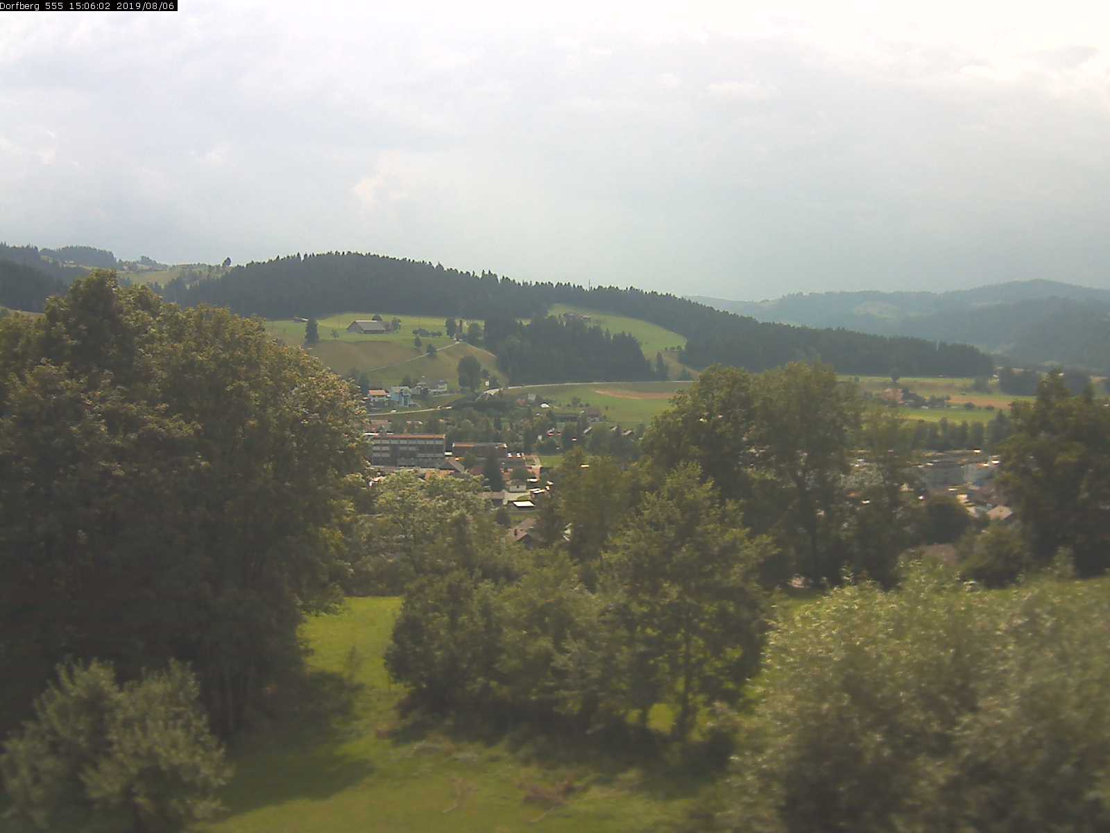 Webcam-Bild: Aussicht vom Dorfberg in Langnau 20190806-150601