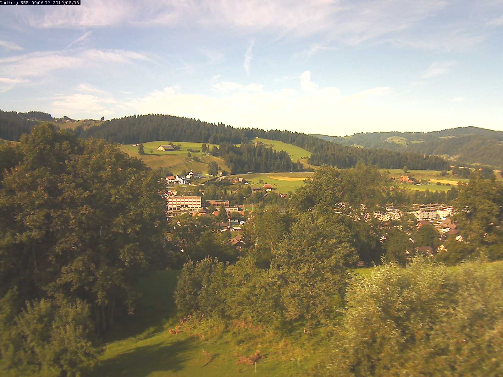Webcam-Bild: Aussicht vom Dorfberg in Langnau 20190808-090601