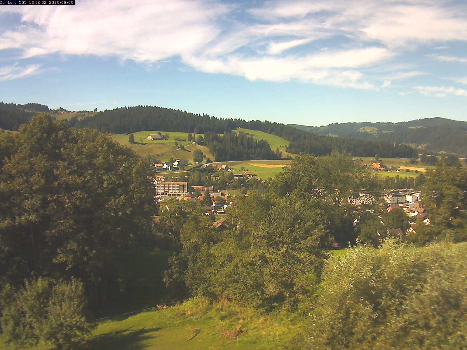 Webcam-Bild: Aussicht vom Dorfberg in Langnau 20190809-100601