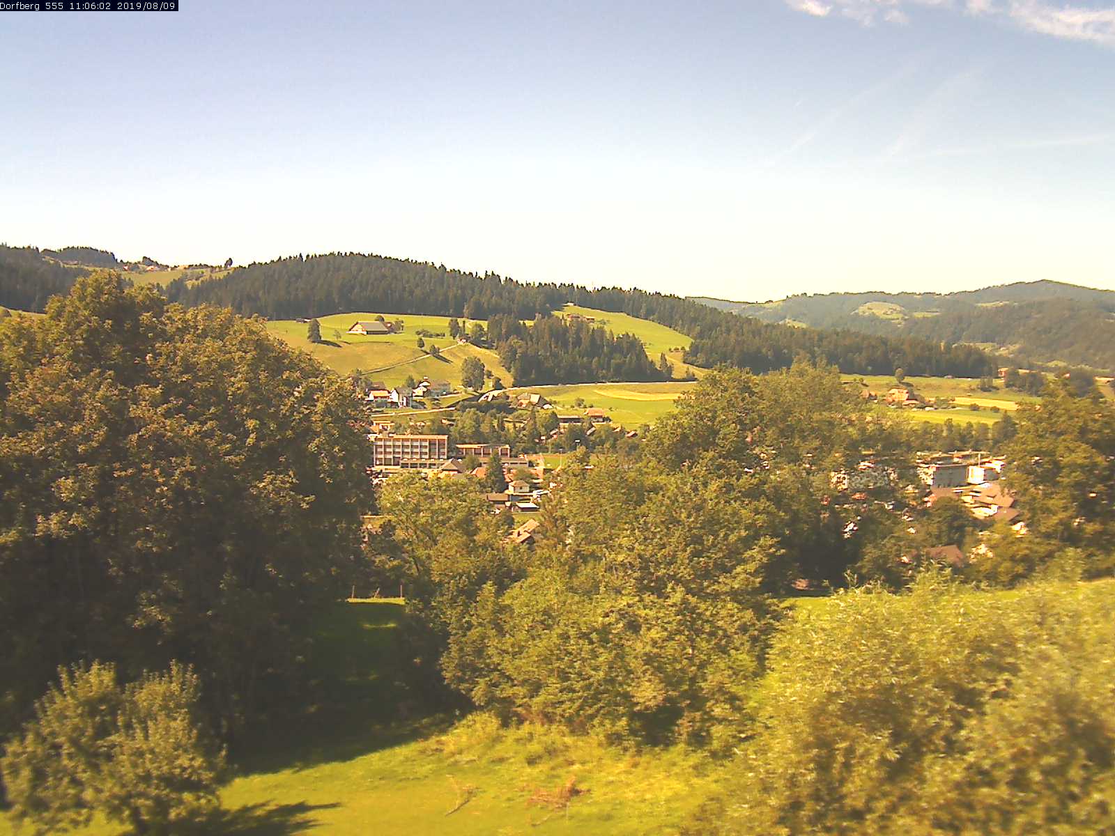 Webcam-Bild: Aussicht vom Dorfberg in Langnau 20190809-110601