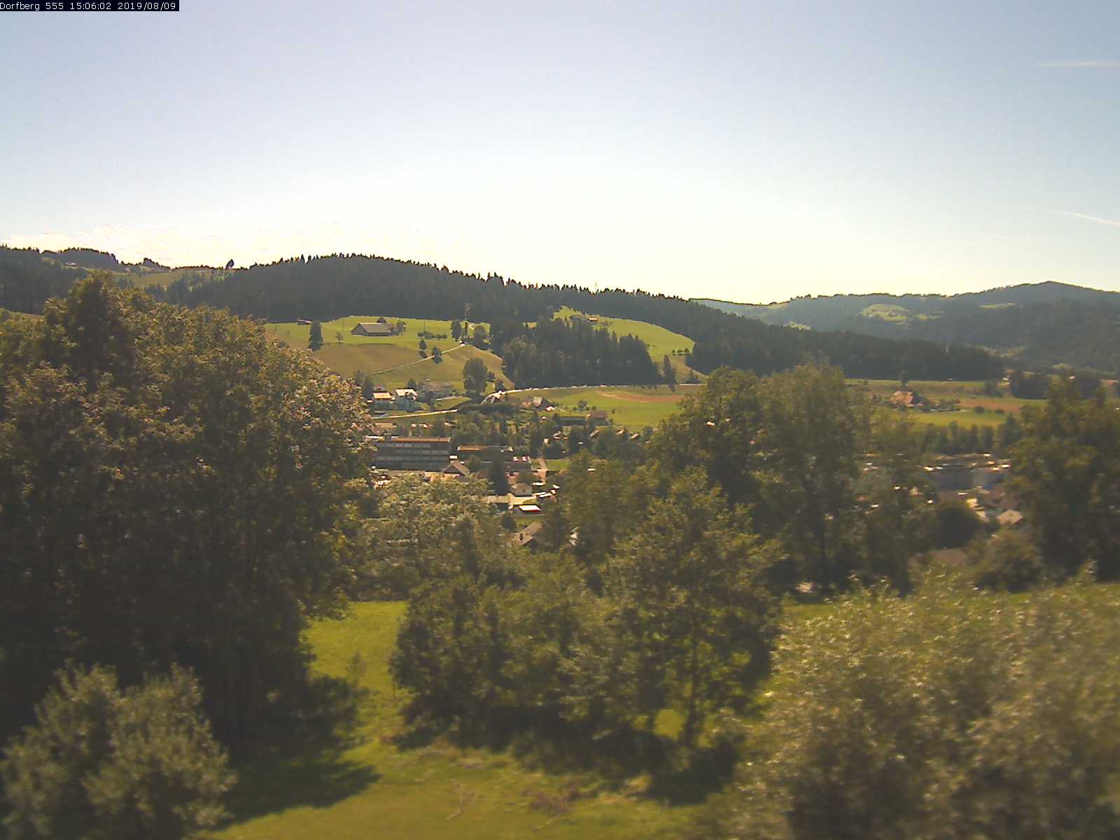 Webcam-Bild: Aussicht vom Dorfberg in Langnau 20190809-150601
