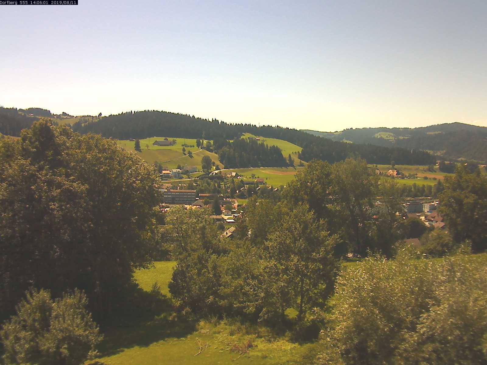 Webcam-Bild: Aussicht vom Dorfberg in Langnau 20190811-140601