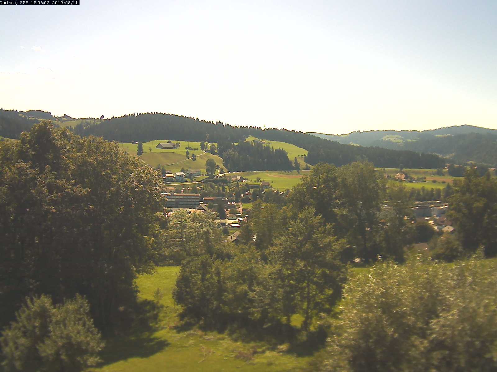 Webcam-Bild: Aussicht vom Dorfberg in Langnau 20190811-150601