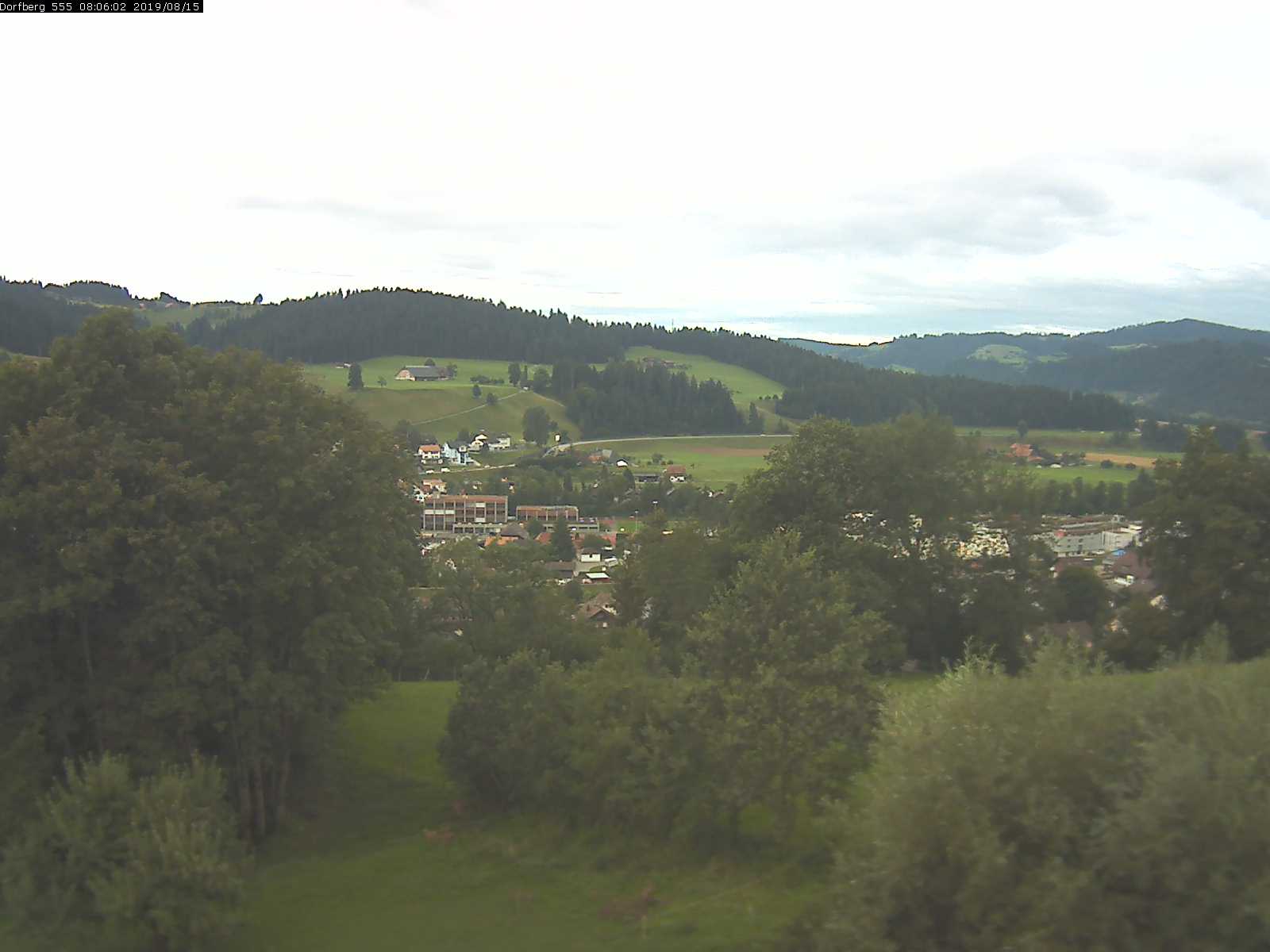 Webcam-Bild: Aussicht vom Dorfberg in Langnau 20190815-080601