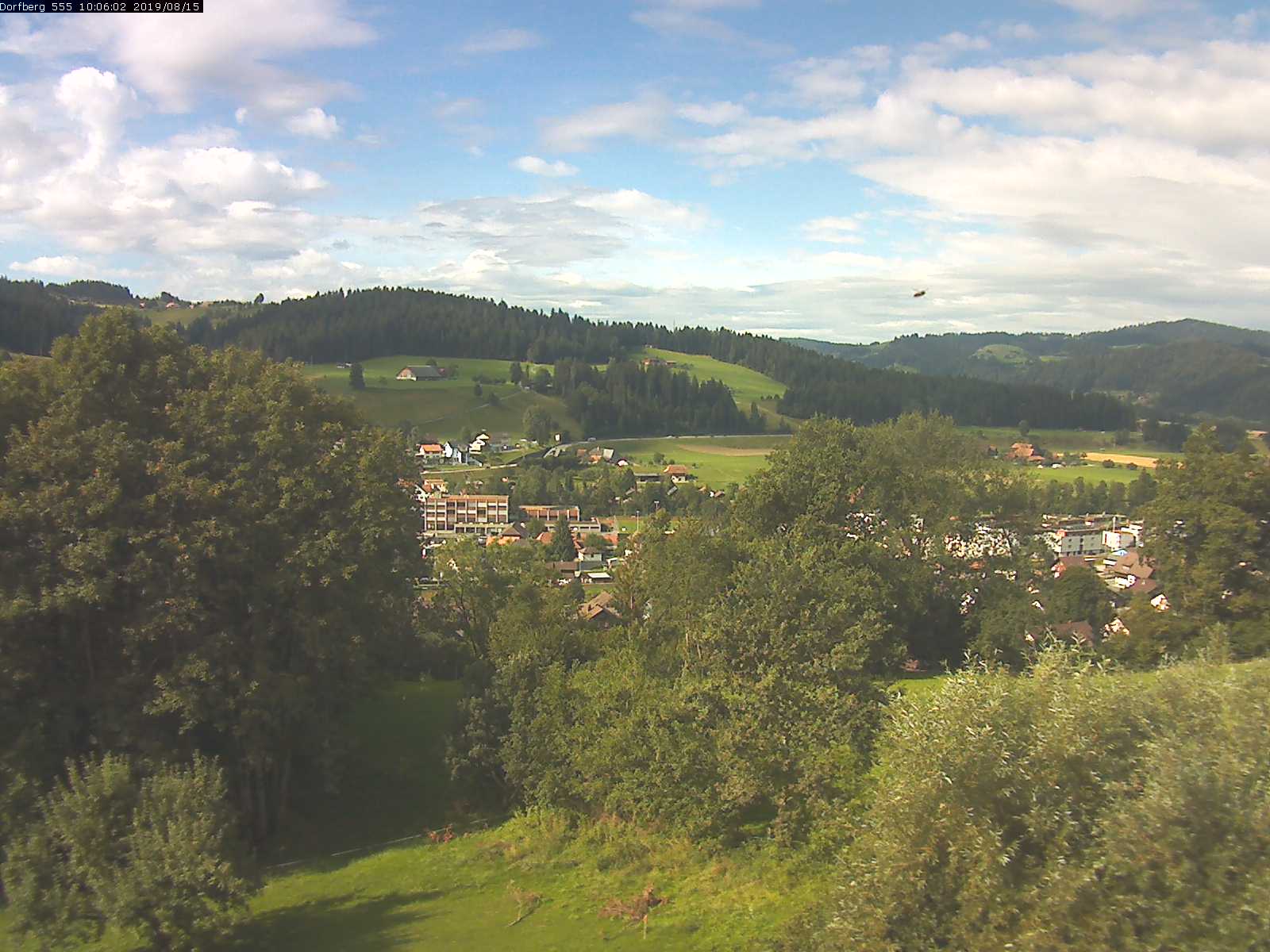 Webcam-Bild: Aussicht vom Dorfberg in Langnau 20190815-100601