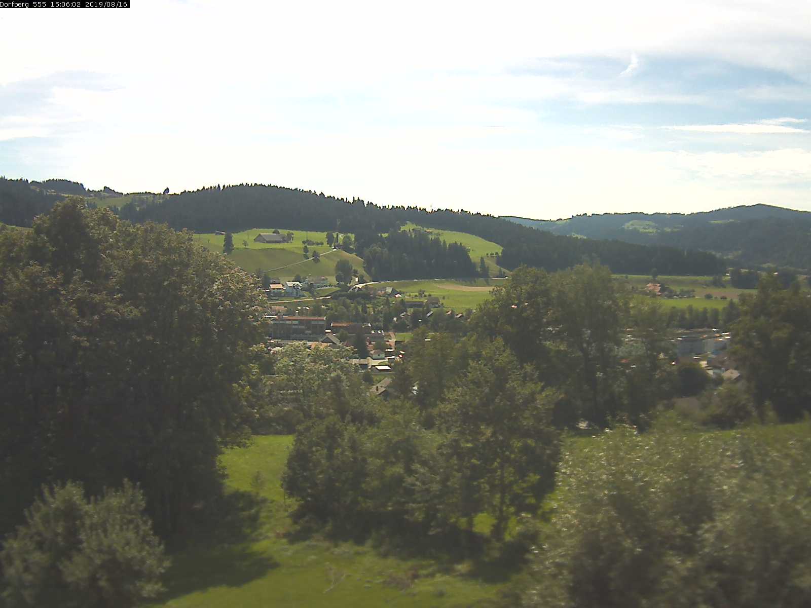 Webcam-Bild: Aussicht vom Dorfberg in Langnau 20190816-150601