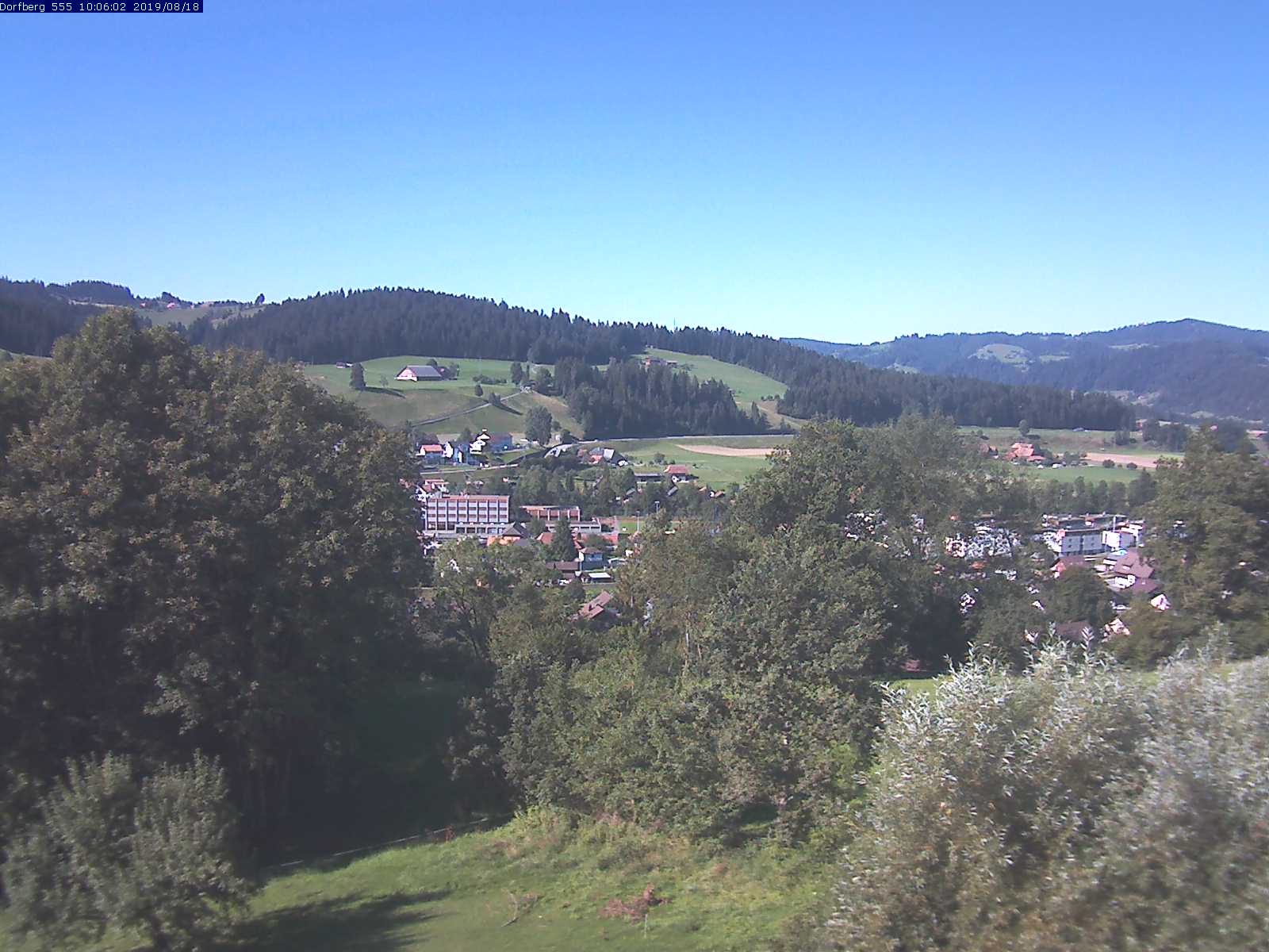 Webcam-Bild: Aussicht vom Dorfberg in Langnau 20190818-100601