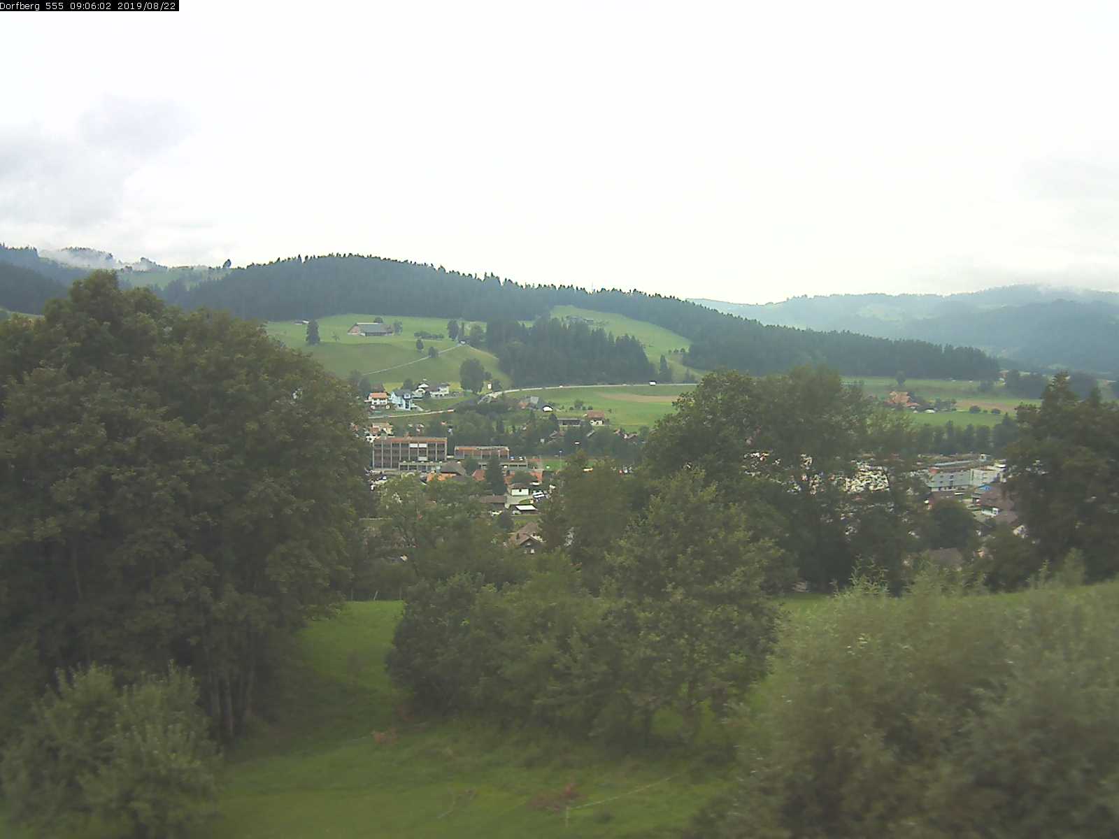 Webcam-Bild: Aussicht vom Dorfberg in Langnau 20190822-090601