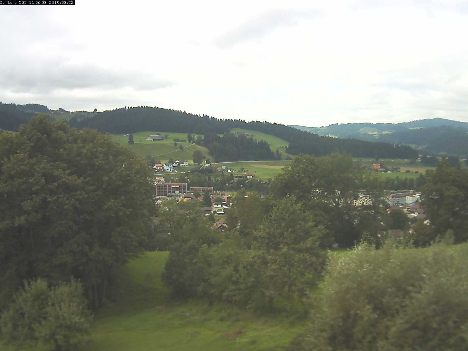 Webcam-Bild: Aussicht vom Dorfberg in Langnau 20190822-110601