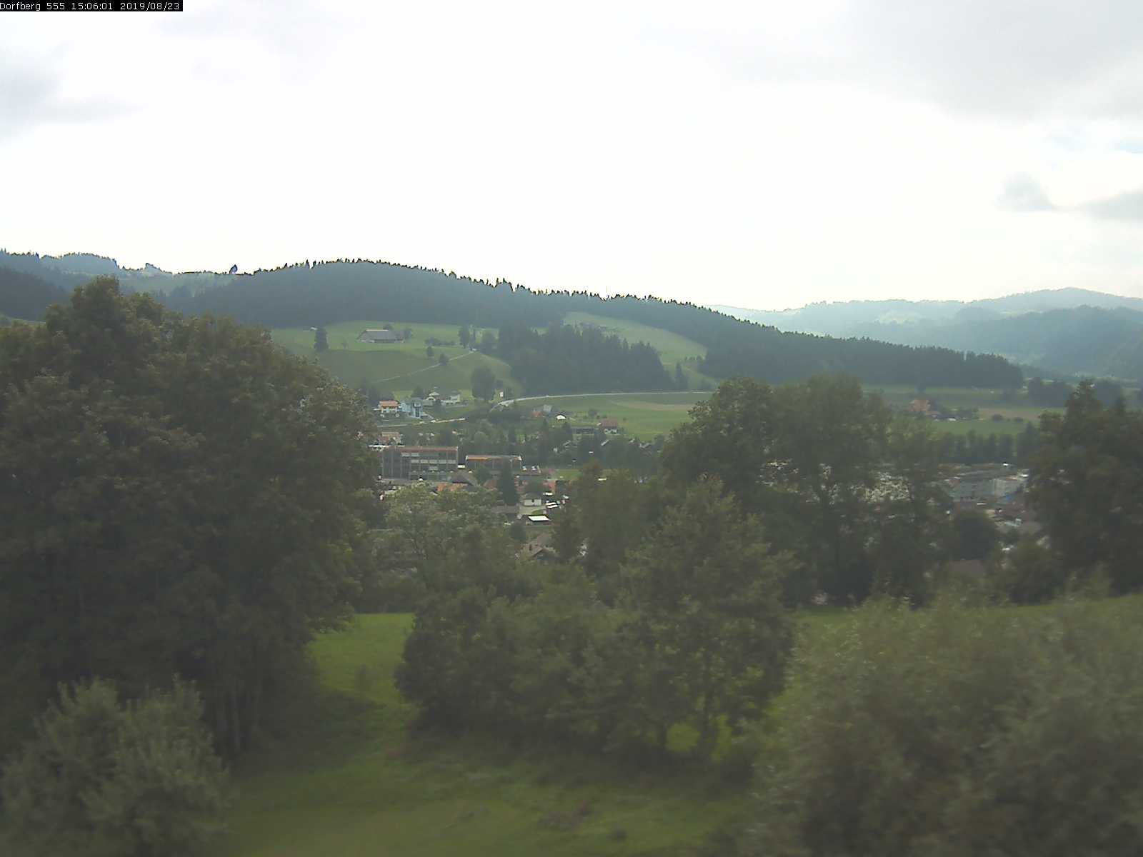 Webcam-Bild: Aussicht vom Dorfberg in Langnau 20190823-150601
