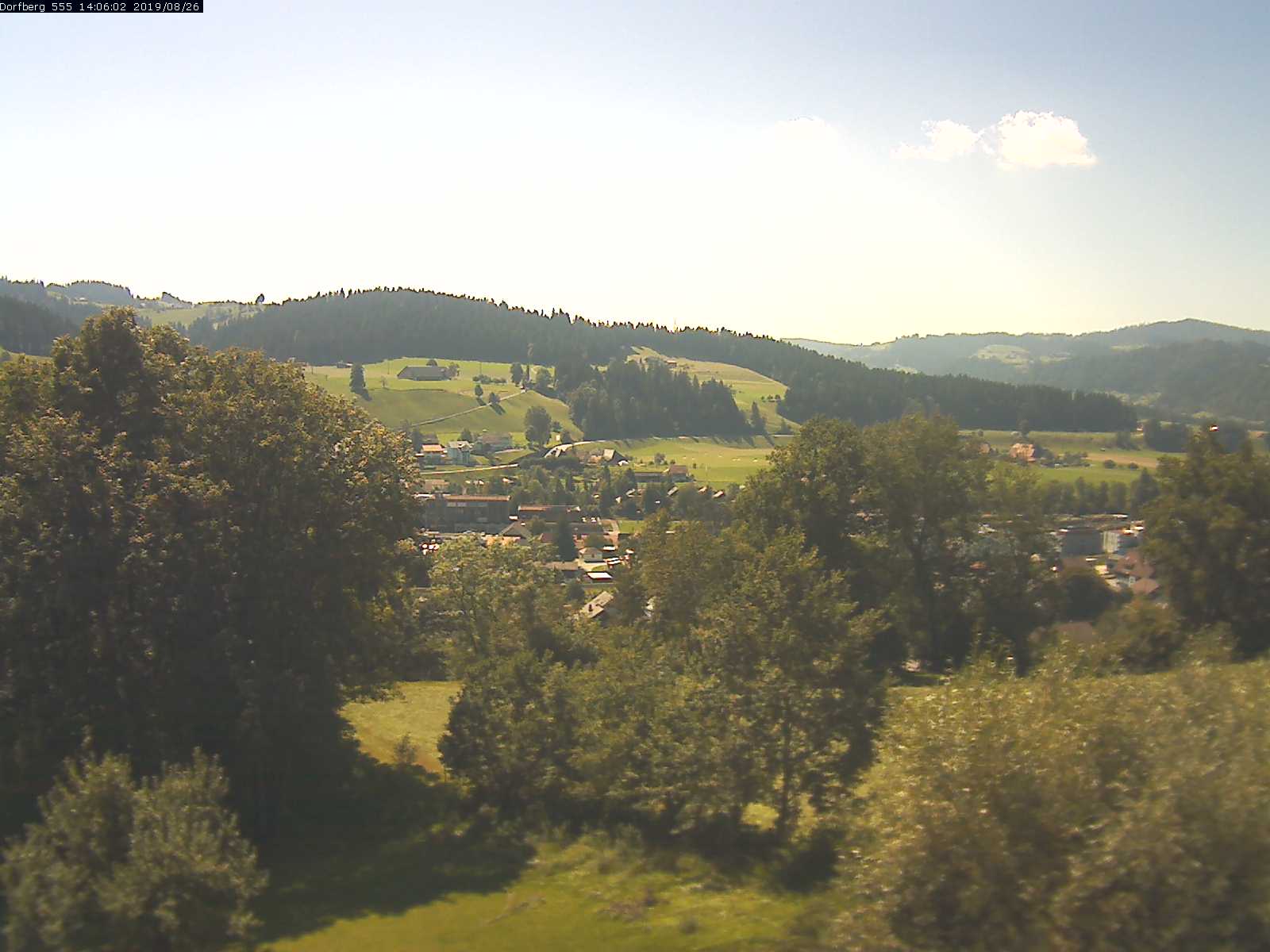 Webcam-Bild: Aussicht vom Dorfberg in Langnau 20190826-140601
