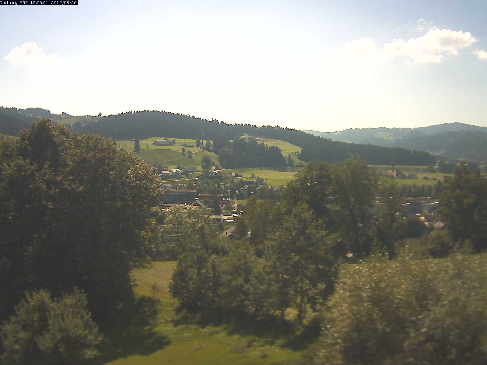 Webcam-Bild: Aussicht vom Dorfberg in Langnau 20190826-150601