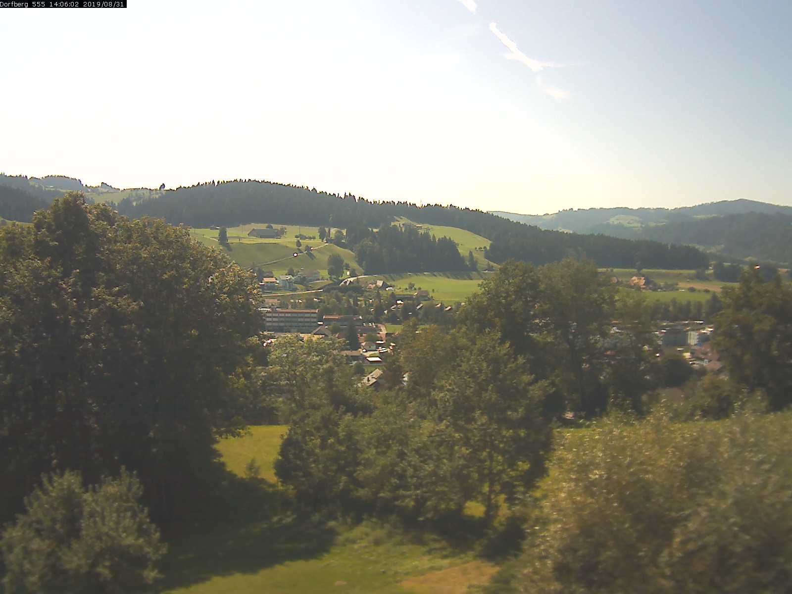 Webcam-Bild: Aussicht vom Dorfberg in Langnau 20190831-140601