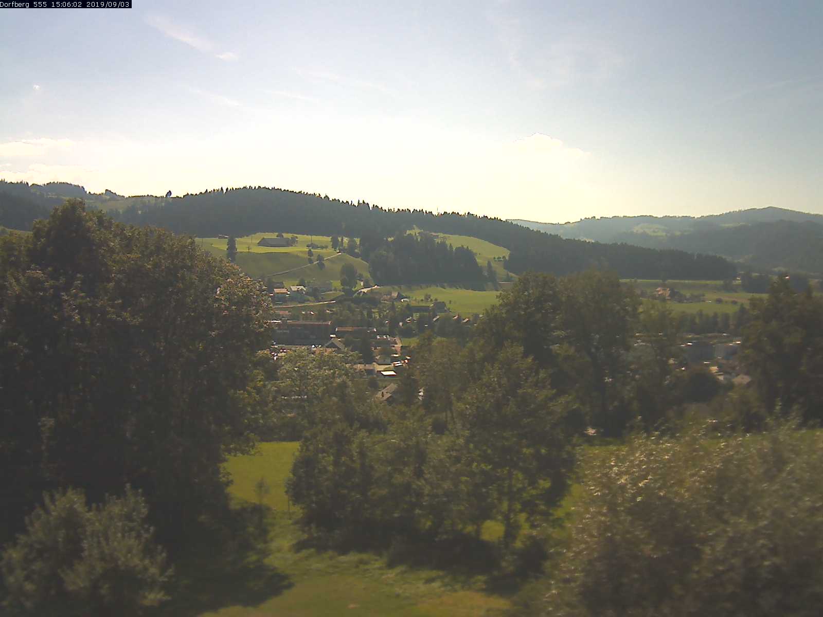 Webcam-Bild: Aussicht vom Dorfberg in Langnau 20190903-150601